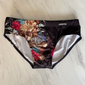 Addicted Swim Brief 
Size Medium
Black speedo
Brand: Addicted